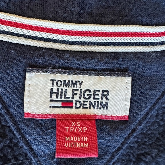 Tommy Hilfiger Denim Half Zip Sweatshirt Sz Small/XS  Soft  Kangaroo Pocket Y2K - Picture 4 of 7